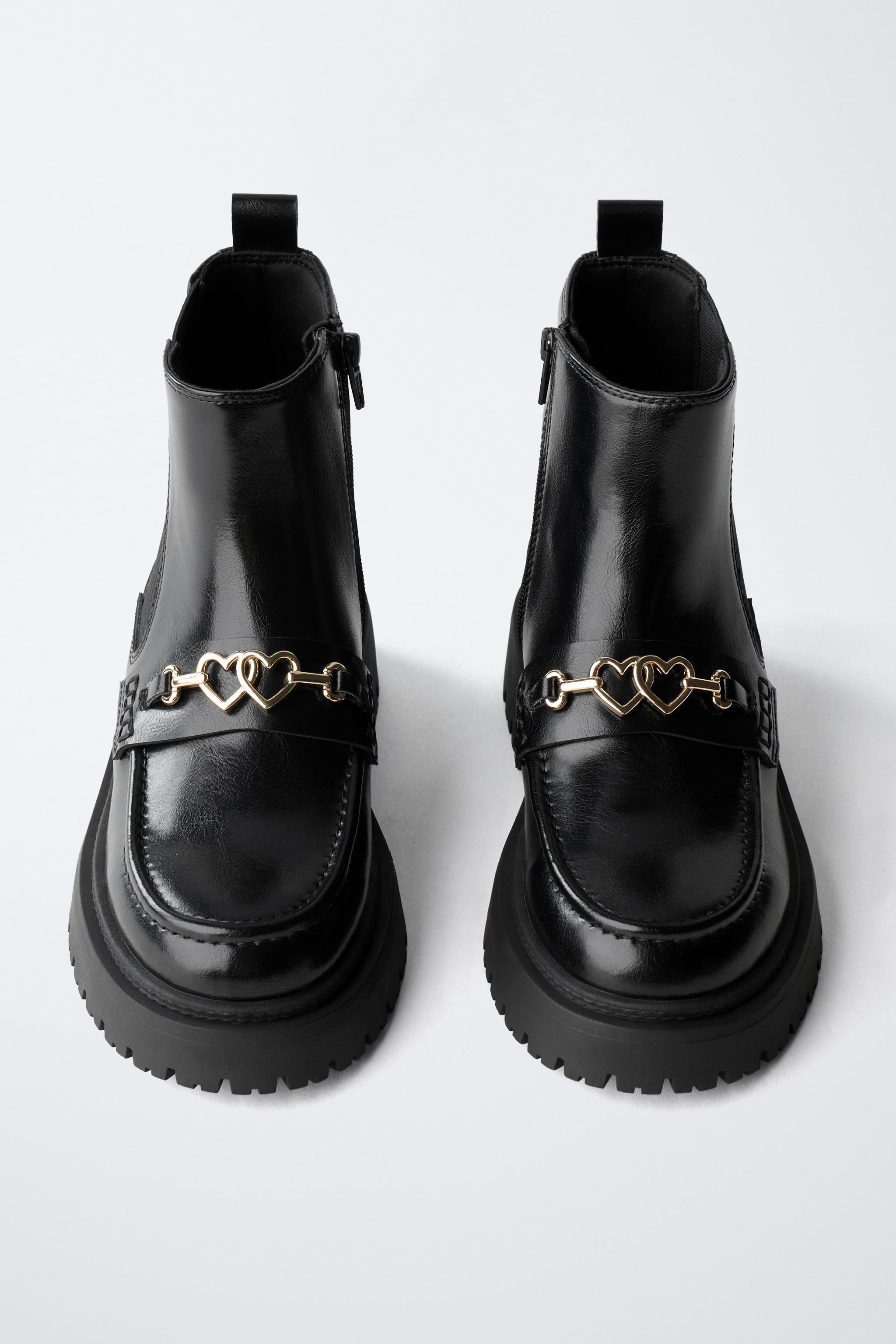 PATENT LEATHER ANKLE BOOTS WITH HEART DETAIL